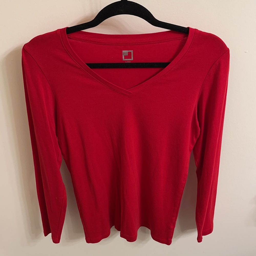 JCPenney V-neck Long Sleeve T-shirt Size L Color Red